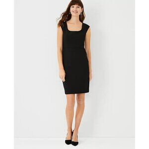Ann Taylor The Petite Scoop Neck Dress In Bi-Stretch 4P